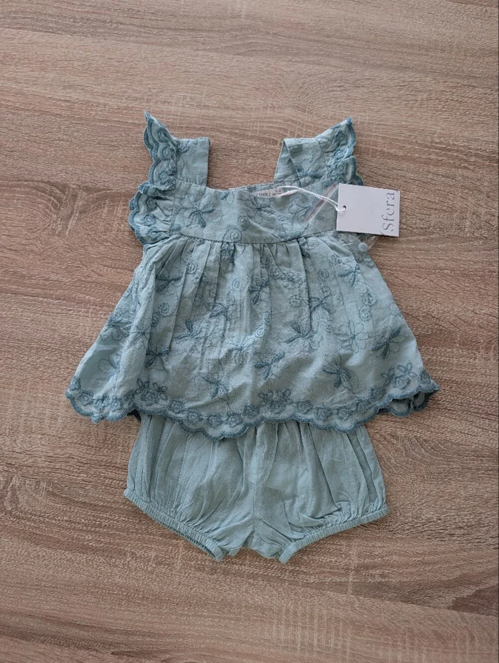 NWT Sfera Light Green Embroidered Matching Set